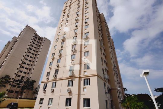 Fachada de apartamento para alugar com 3 quartos, 63m² em Jacarepaguá, Rio de Janeiro