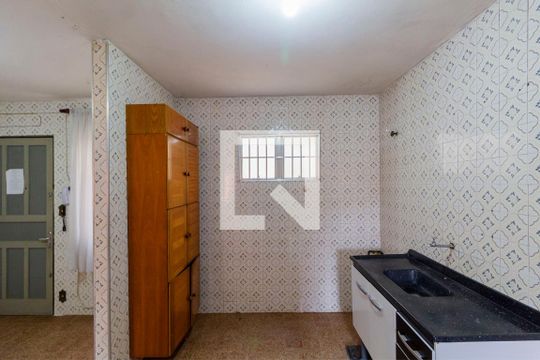 Cozinha de apartamento à venda com 2 quartos, 48m² em Conjunto Habitacional Padre Manoel da Nóbrega, São Paulo
