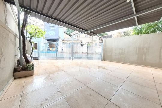 Garagem de casa para alugar com 4 quartos, 140m² em Pirituba, São Paulo