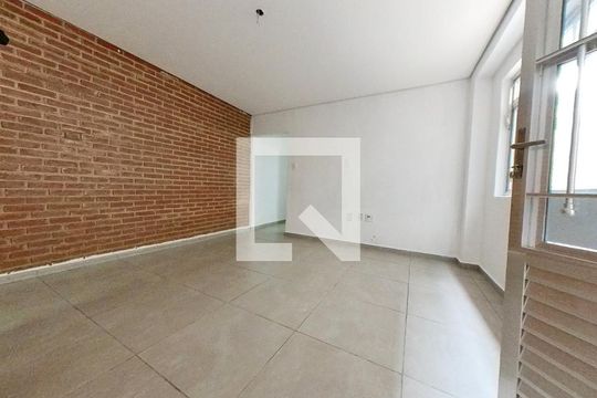Sala de casa à venda com 4 quartos, 140m² em Pirituba, São Paulo