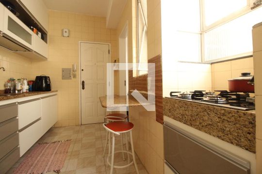 Cozinha de apartamento à venda com 3 quartos, 144m² em Salgado Filho, Belo Horizonte