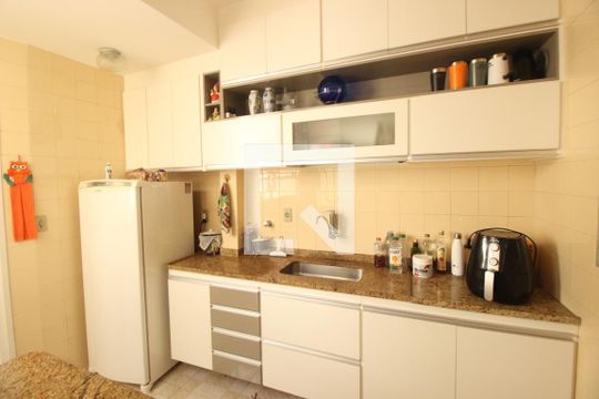 Cozinha de apartamento à venda com 3 quartos, 144m² em Salgado Filho, Belo Horizonte