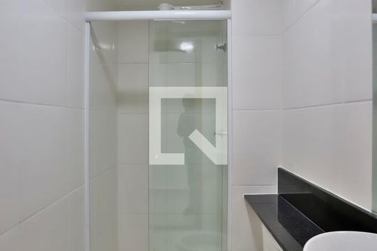 Banheiro de apartamento para alugar com 1 quarto, 24m² em Belenzinho, São Paulo