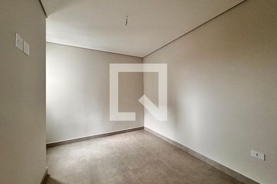 Suite  de apartamento à venda com 3 quartos, 152m² em Vila Valparaiso, Santo André