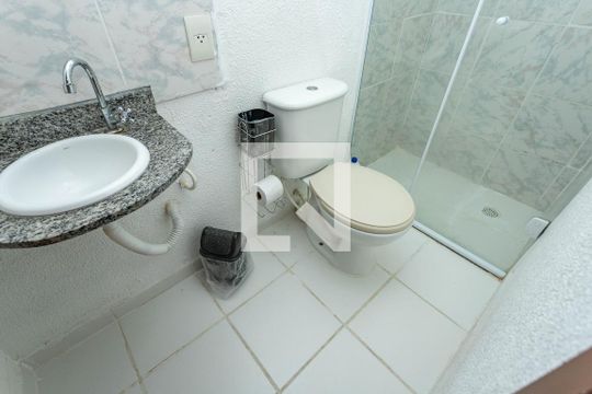 Banheiro  de apartamento para alugar com 2 quartos, 44m² em Conceição, Diadema