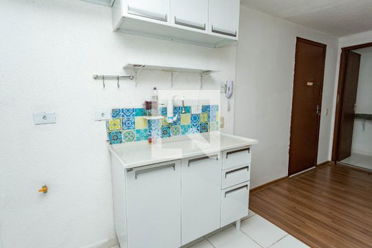 Cozinha  de apartamento para alugar com 2 quartos, 44m² em Conceição, Diadema