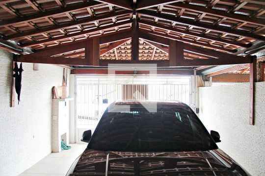 Garagem de casa à venda com 3 quartos, 150m² em Vila Tijuco, Guarulhos