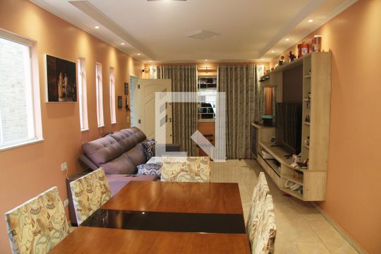 Sala de casa à venda com 3 quartos, 150m² em Vila Tijuco, Guarulhos