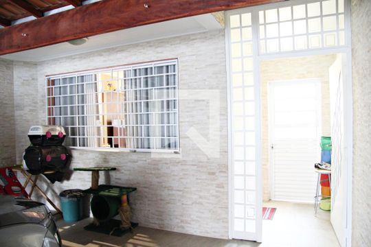 Garagem de casa à venda com 3 quartos, 150m² em Vila Tijuco, Guarulhos