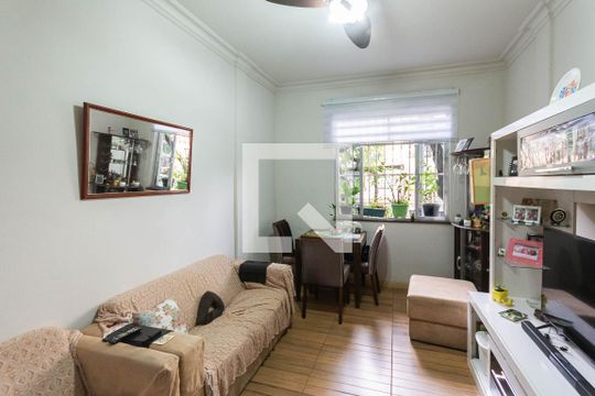 Sala de apartamento à venda com 2 quartos, 80m² em Grajaú, Rio de Janeiro