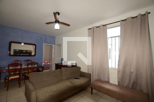 Sala de apartamento para alugar com 2 quartos, 78m² em Vila da Penha, Rio de Janeiro