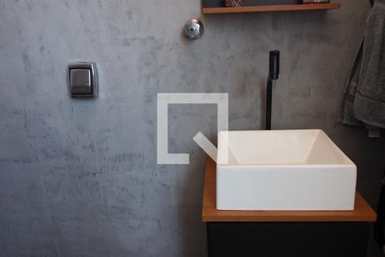 Banheiro de Serviço de apartamento à venda com 3 quartos, 106m² em Centro, Jundiaí