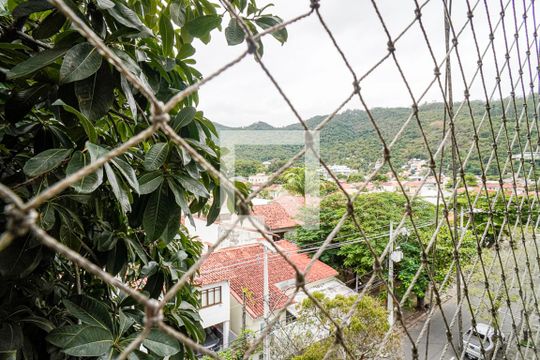 Quarto 1 de casa de condomínio à venda com 3 quartos, 436m² em Vila Progresso, Niterói