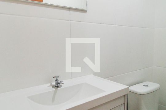 Banheiro de apartamento para alugar com 1 quarto, 24m² em Belenzinho, São Paulo