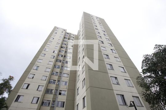 Fachada do bloco de apartamento à venda com 2 quartos, 75m² em Vila Suzana, São Paulo