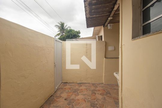 Vista da Sala de casa para alugar com 1 quarto, 50m² em Campo Grande, Rio de Janeiro
