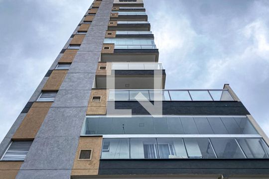 Fachada de apartamento para alugar com 1 quarto, 28m² em Jardim Trussardi, São Paulo