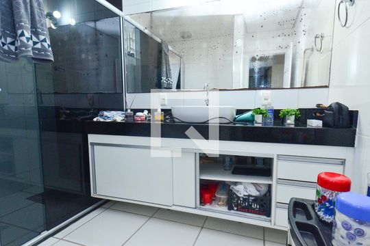 Banheiro de casa à venda com 4 quartos, 459m² em Boa Vista, Belo Horizonte
