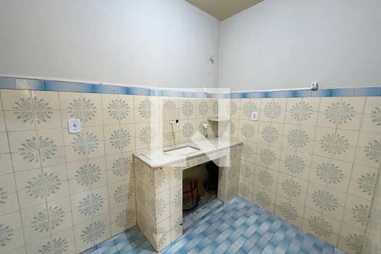 Cozinha de kitnet/studio para alugar com 1 quarto, 24m² em Irajá, Rio de Janeiro