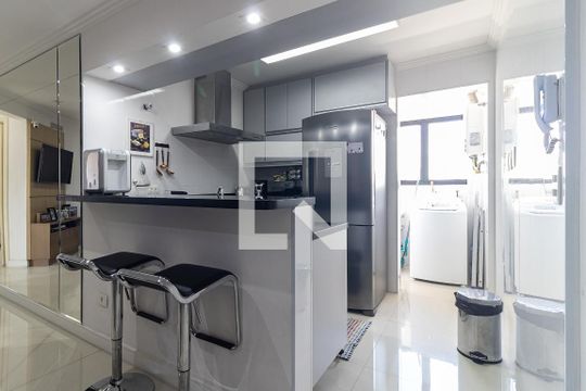 Cozinha de apartamento à venda com 3 quartos, 72m² em Vila Brasilio Machado, São Paulo