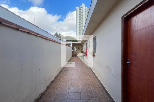 Quintal de casa à venda com 3 quartos, 346m² em Vila Invernada, São Paulo
