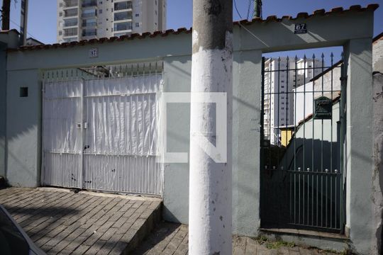 Fachada de casa à venda com 6 quartos, 232m² em Jardim da Glória, São Paulo