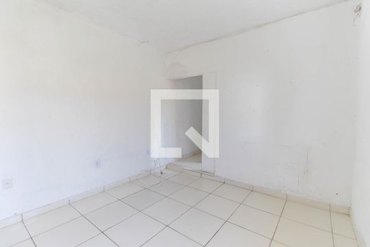 Sala de casa para alugar com 2 quartos, 158m² em Itaquera, São Paulo