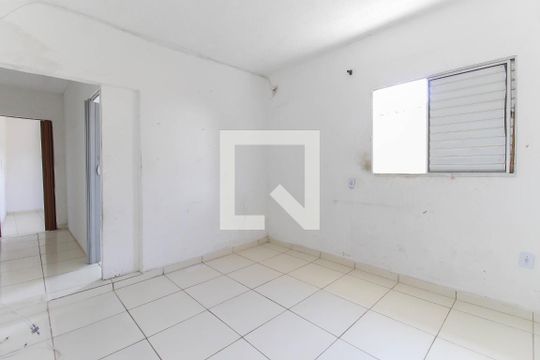 Sala de casa para alugar com 2 quartos, 158m² em Itaquera, São Paulo