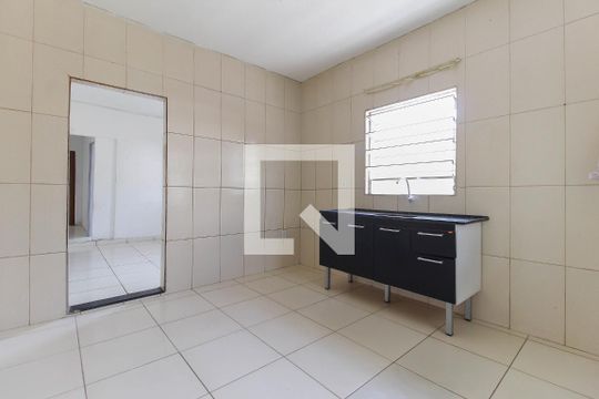 Cozinha de casa para alugar com 2 quartos, 158m² em Itaquera, São Paulo