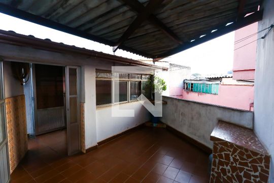 quintal lavadeira de casa à venda com 3 quartos, 170m² em Jardim Colombo, São Paulo