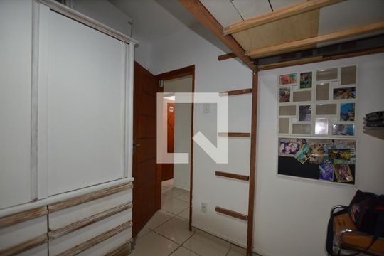 Quarto 1 de apartamento à venda com 3 quartos, 80m² em Irajá, Rio de Janeiro