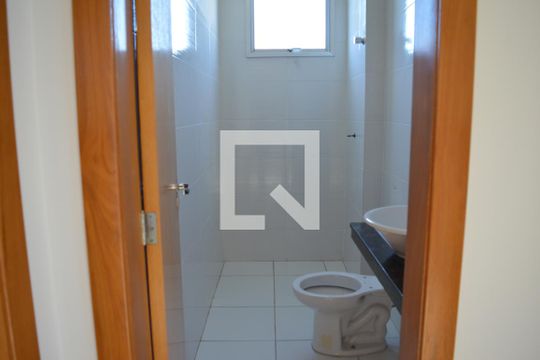 Banheiro de apartamento à venda com 2 quartos, 50m² em Arvoredo Ii, Contagem