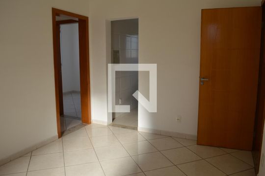 Apartamento à venda com 2 quartos, 50m² em Arvoredo Ii, Contagem