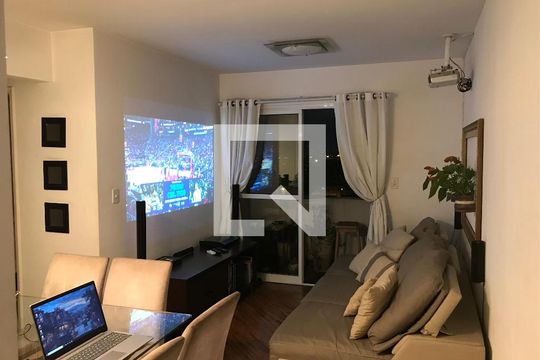 Sala de apartamento à venda com 2 quartos, 68m² em Vila São José, São Paulo