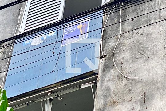 Plaquinha de apartamento para alugar com 3 quartos, 80m² em Campinas de Brotas, Salvador