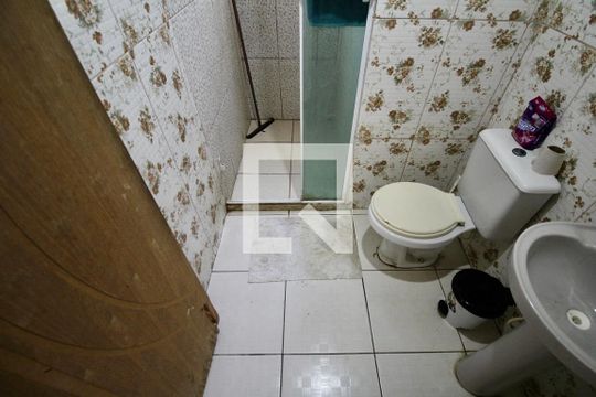 Banheiro de apartamento para alugar com 3 quartos, 80m² em Campinas de Brotas, Salvador