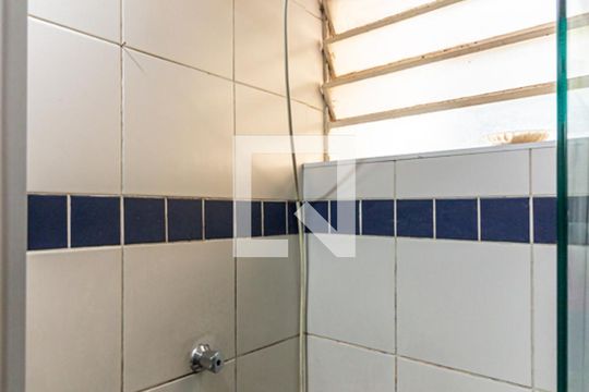 Banheiro de kitnet/studio à venda com 1 quarto, 32m² em Campos Elíseos, São Paulo