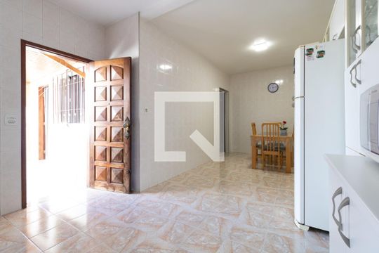 Cozinha de casa à venda com 2 quartos, 160m² em Água Rasa, São Paulo