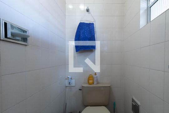Banheiro de casa à venda com 2 quartos, 160m² em Água Rasa, São Paulo