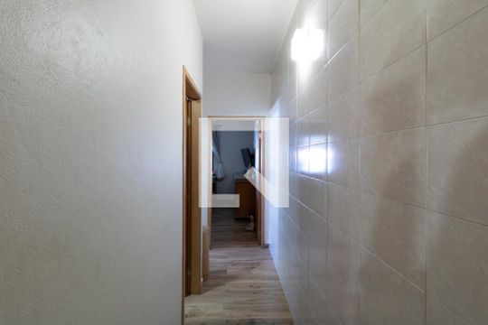 Corredor de casa à venda com 2 quartos, 160m² em Água Rasa, São Paulo