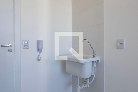 Lavabo de apartamento à venda com 1 quarto, 24m² em Pinheiros, São Paulo