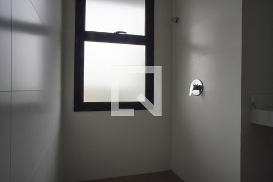 Banheiro da Suíte 1 de apartamento à venda com 2 quartos, 153m² em Boa Vista, Porto Alegre