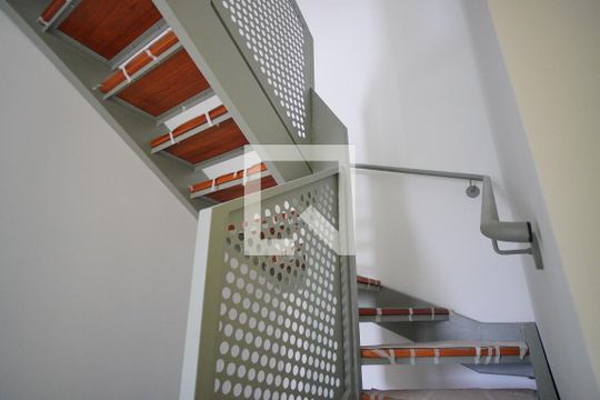 Escada para cobertura de apartamento à venda com 2 quartos, 153m² em Boa Vista, Porto Alegre