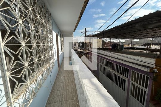 Varanda de casa de condomínio para alugar com 2 quartos, 73m² em Bento Ribeiro, Rio de Janeiro