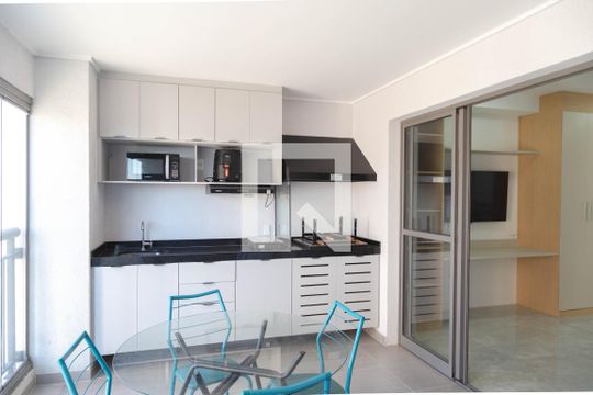 Cozinha de kitnet/studio para alugar com 1 quarto, 40m² em Vila Camargos, Guarulhos