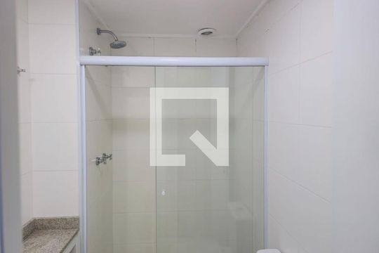 KitStudio Banheiro  de kitnet/studio para alugar com 1 quarto, 40m² em Vila Camargos, Guarulhos