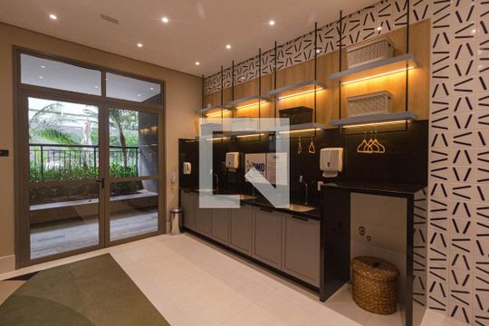 Área comum de kitnet/studio para alugar com 1 quarto, 40m² em Vila Camargos, Guarulhos