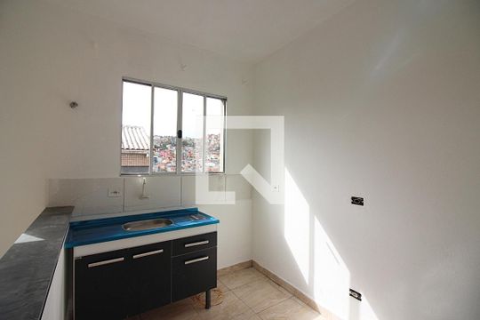 Cozinha de apartamento para alugar com 1 quarto, 42m² em Montanhão, São Bernardo do Campo