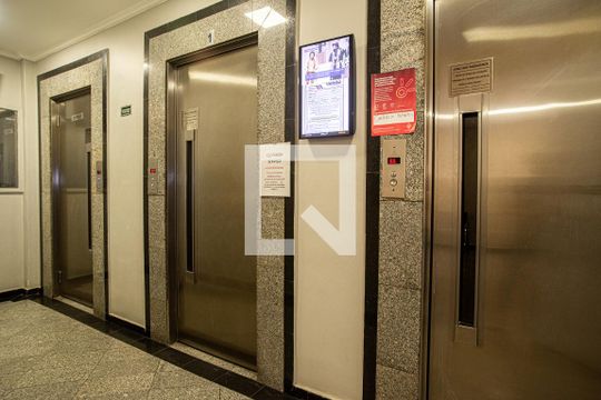 Área comum - Elevadores de kitnet/studio à venda com 1 quarto, 35m² em Bela Vista, São Paulo