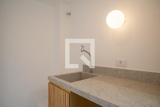Banheiro de kitnet/studio à venda com 1 quarto, 35m² em Bela Vista, São Paulo